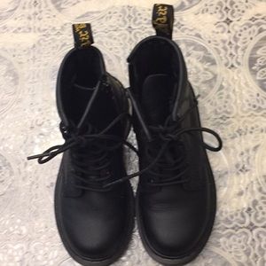 Dr. Martens DELANEY, SZ 12, Pre-Owned, EXCELLENT